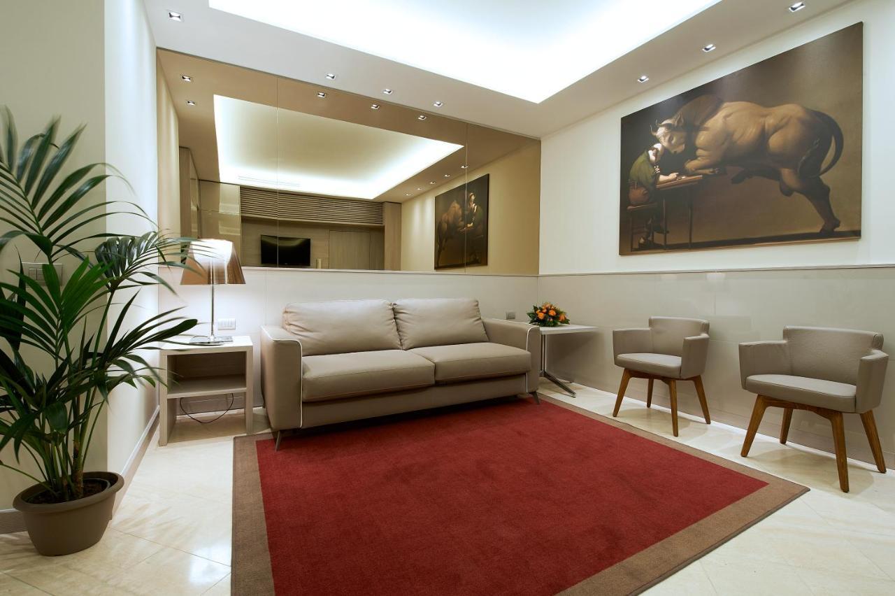 Harry'S Bar Trevi Luxury Apartments - Mignanelli — Photos 1